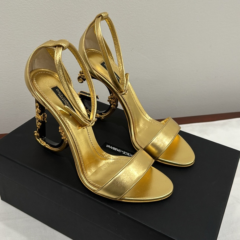 DOLCE & GABBANA HEELS